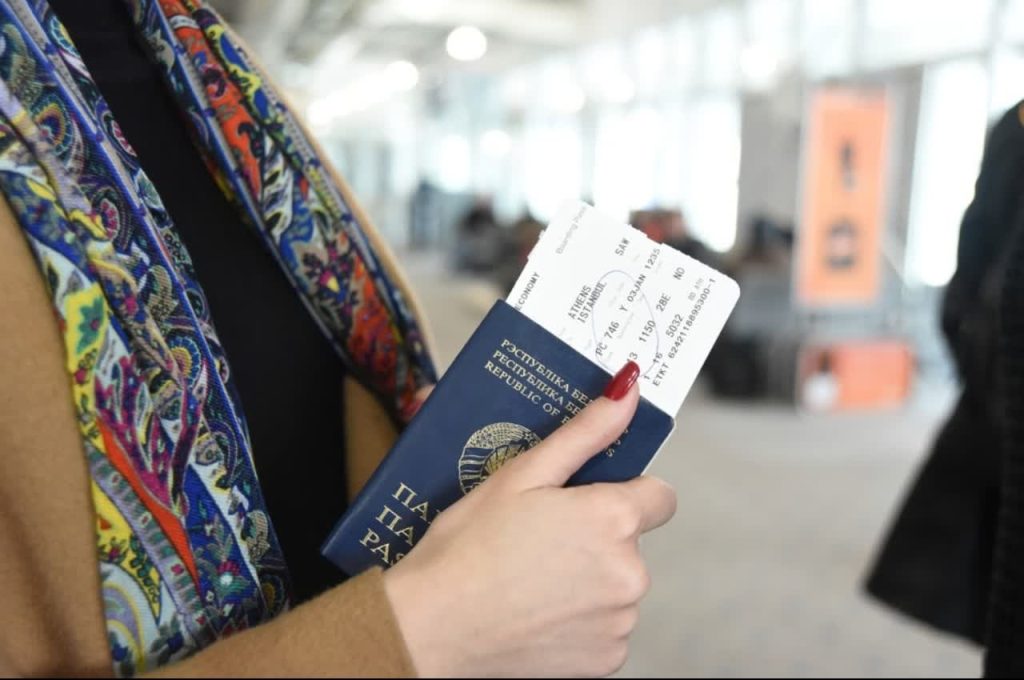 ETIAS za Grčku 2026 – pasoš i avio karta pred putovanje