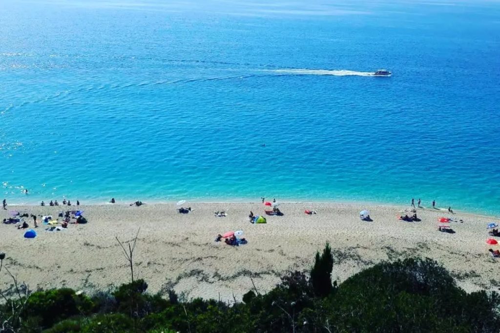 Panorama Kathisma plaže na Lefkadi