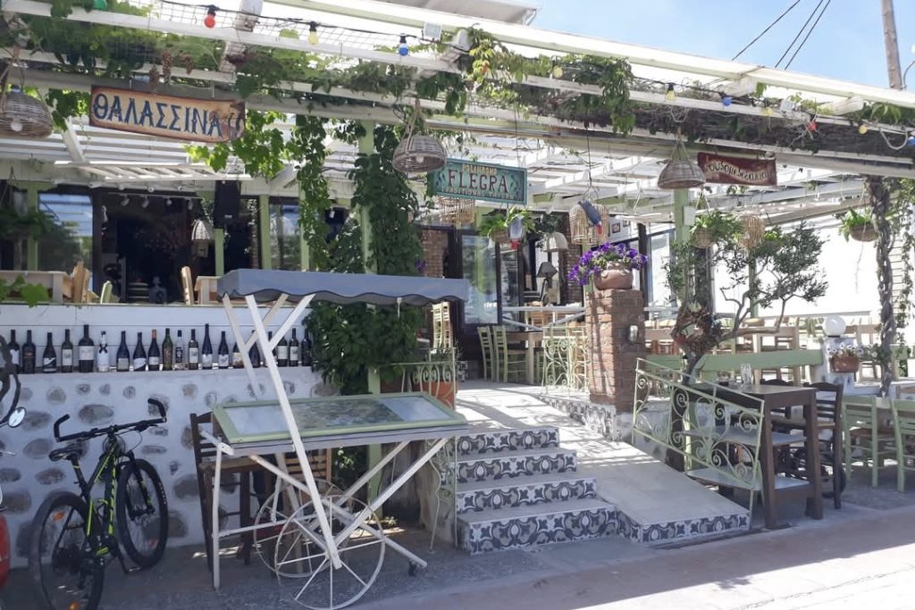 Tradicionalna grčka taverna u Polihronu