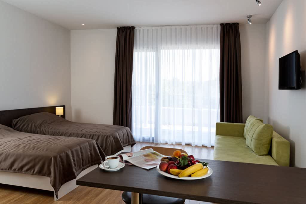 Moderna soba u hotelu Romantique u Starom Dojranu
