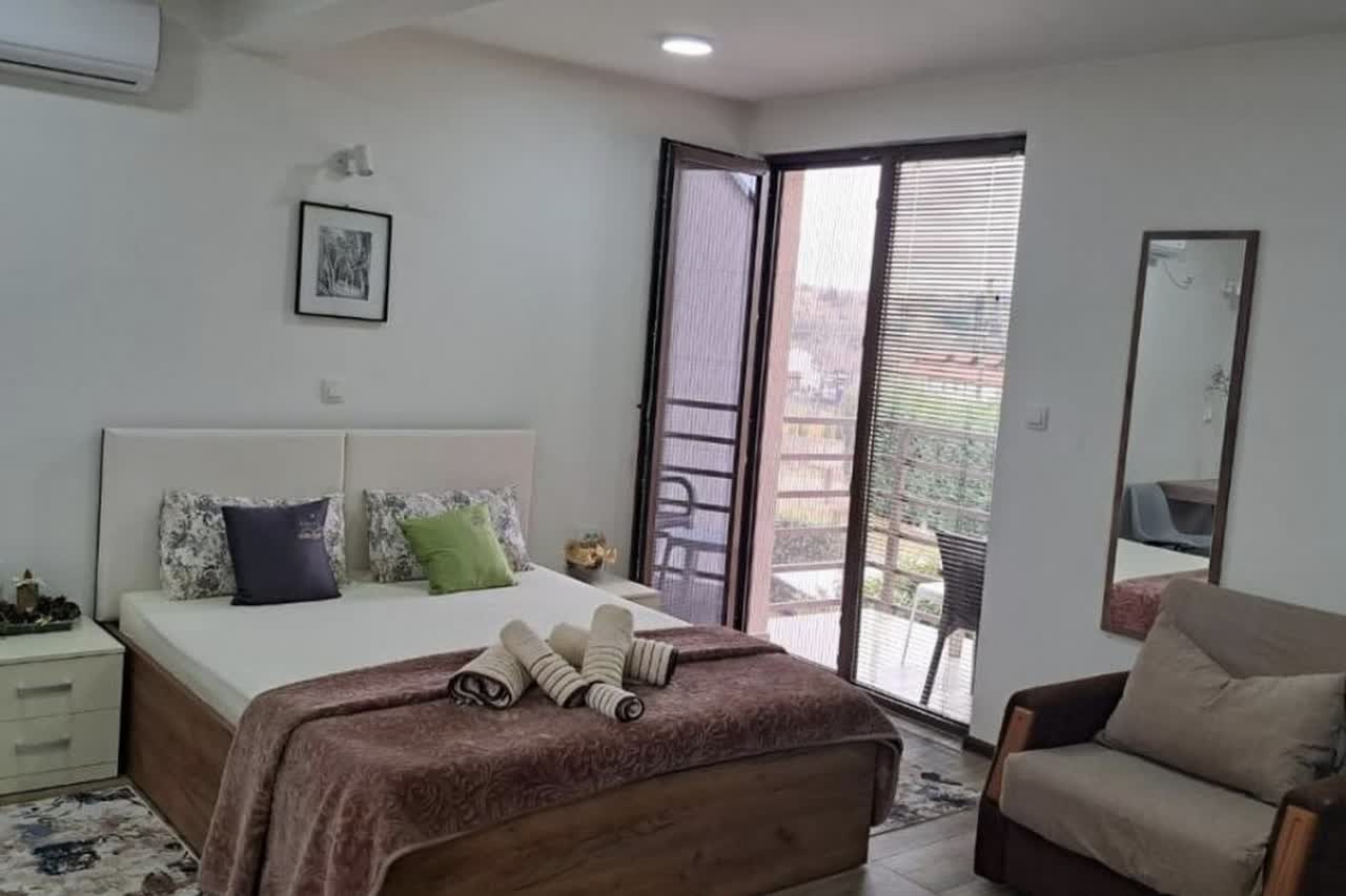 Villa Lucija by Romantique dnevni boravak i apartmanski smeštaj u Velesu