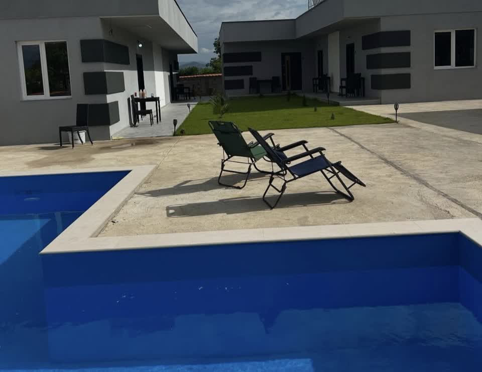 Rivi Apartments Mrzenci blizu granice sa Grčkom