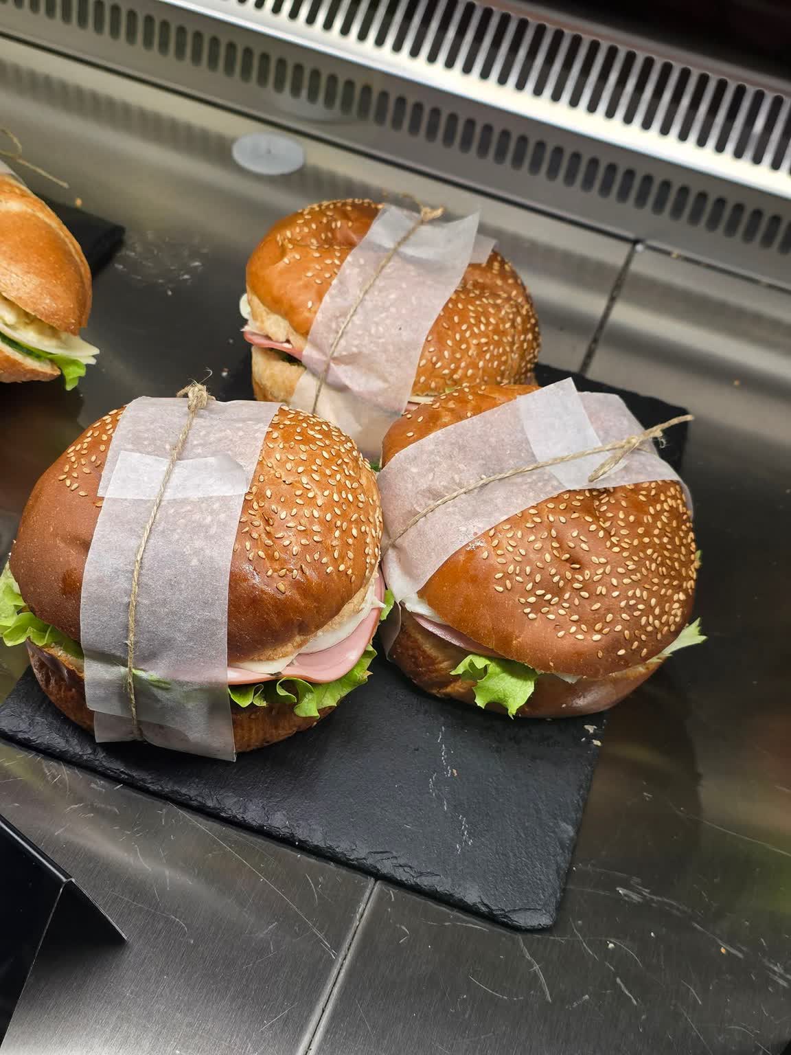 Sveže pripremljeni sendviči Žitko Bakery